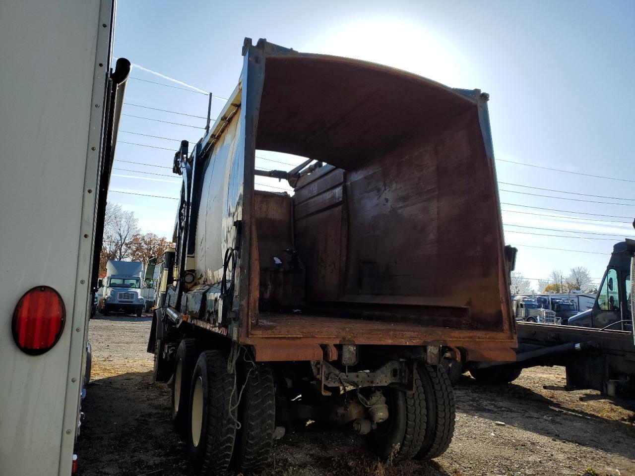 2016 Mack LEU600 Refuse Truck