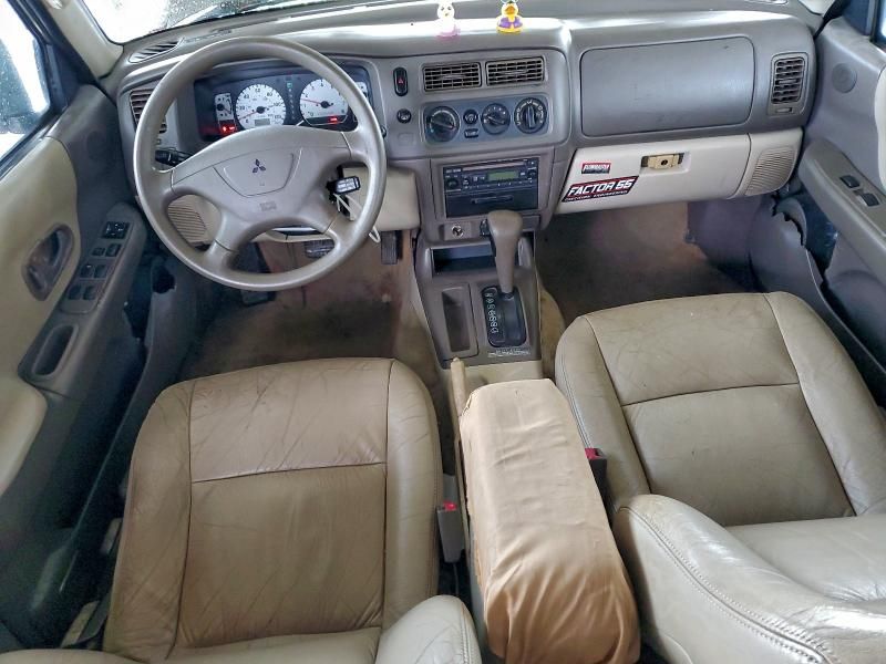 2002 Mitsubishi Montero Sport es