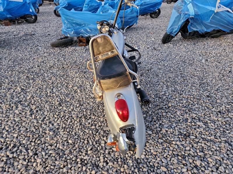 2006 Kawasaki Vn900 b