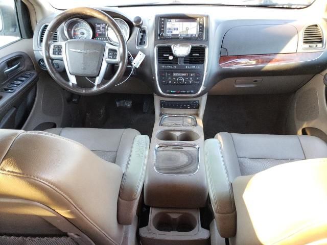 2012 Chrysler Town & Country Touring L