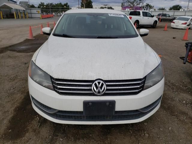 2013 Volkswagen Passat S