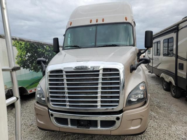 2017 Freightliner Cascadia 125