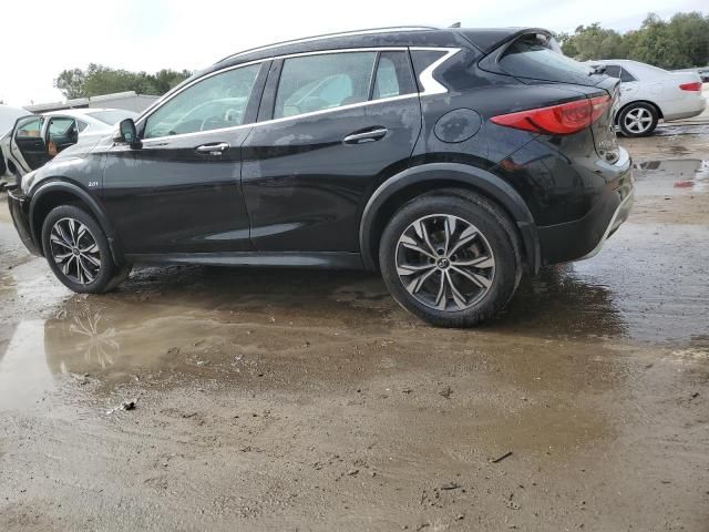 2017 Infiniti QX30 Base