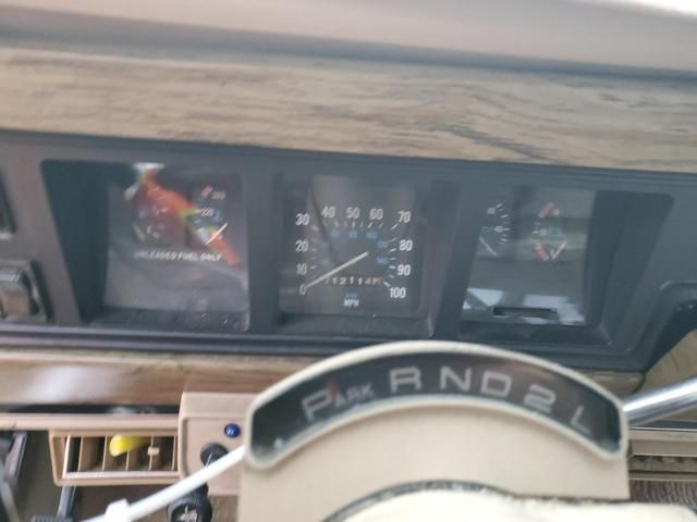 1990 Jeep Grand Wagoneer