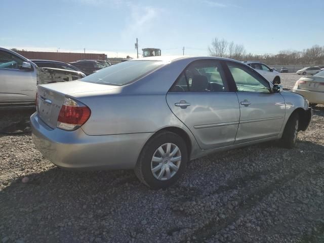 2005 Toyota Camry LE