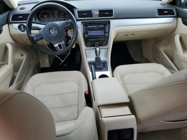 2013 Volkswagen Passat SE