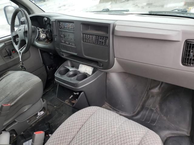 2004 GMC Savana G2500