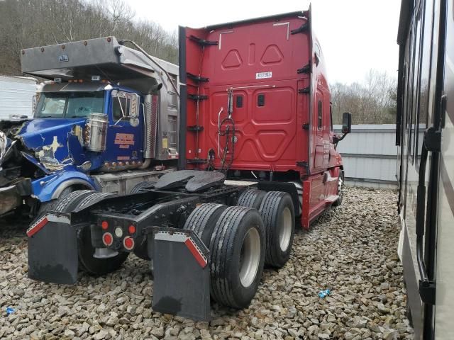 2015 Freightliner Cascadia 125