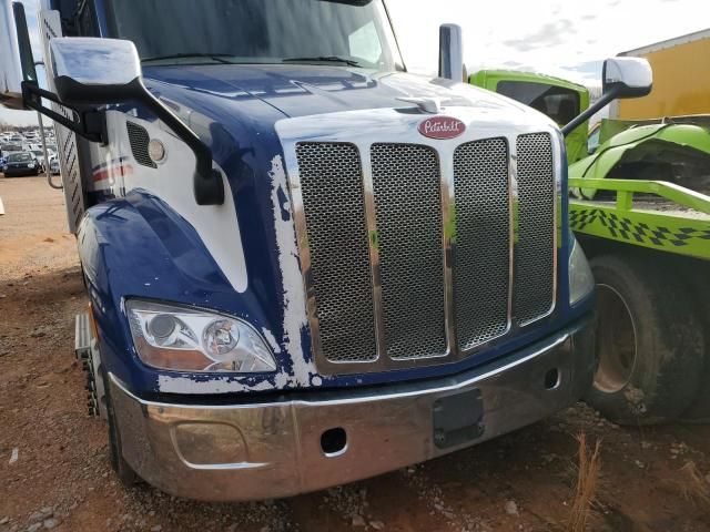 2018 Peterbilt 579