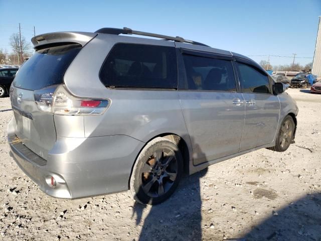 2014 Toyota Sienna Sport