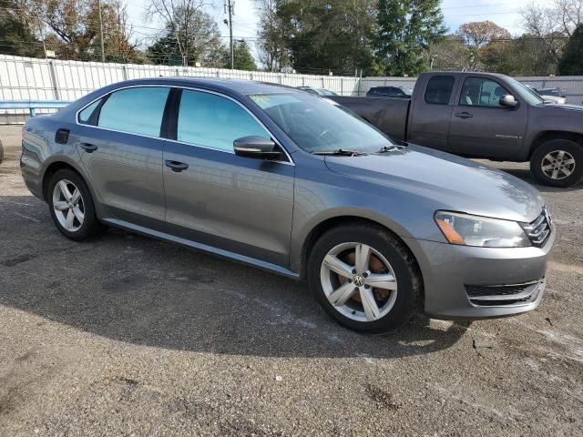 2013 Volkswagen Passat SE