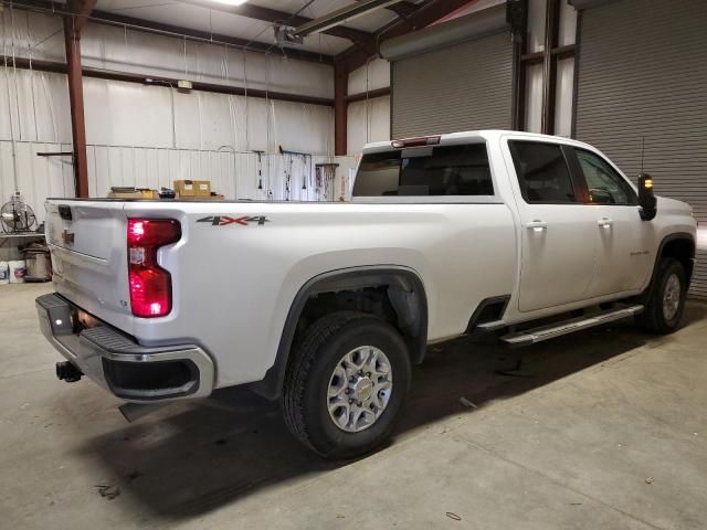 2022 Chevrolet Silverado K3500 LT