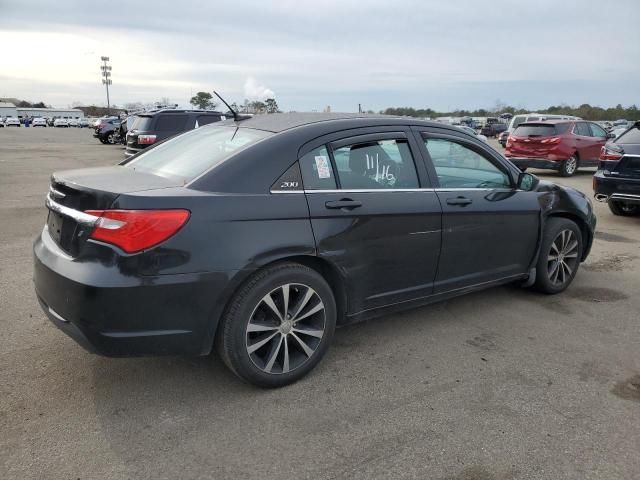 2013 Chrysler 200 Touring