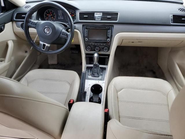 2014 Volkswagen Passat SE