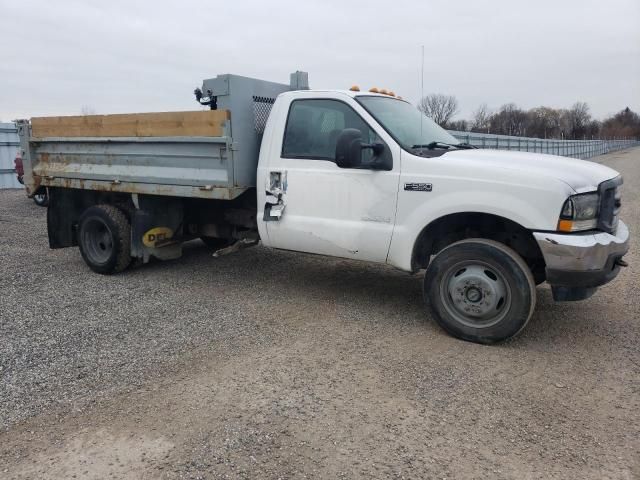 2004 Ford F550 Super Duty