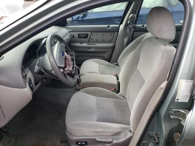 2005 Ford Taurus SE