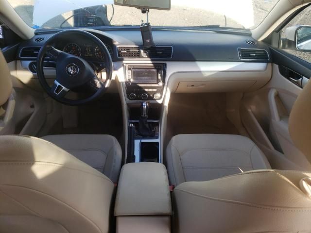 2012 Volkswagen Passat SE