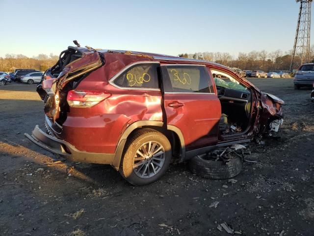 2019 Toyota Highlander SE