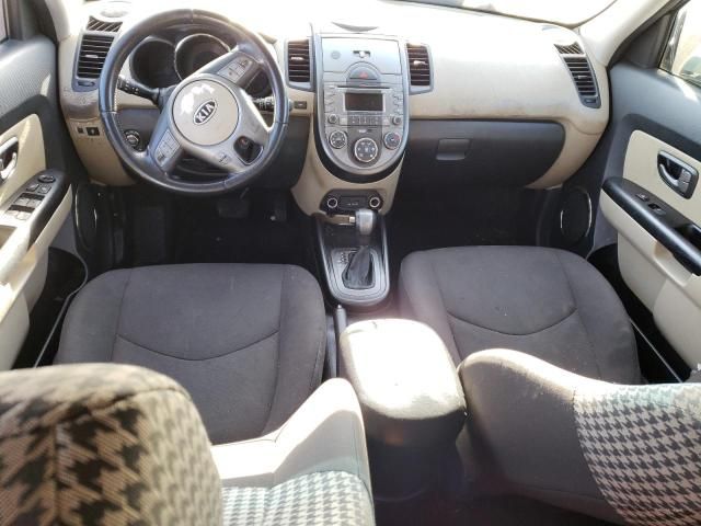 2011 KIA Soul +