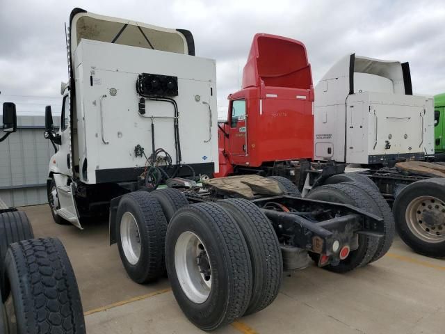 2015 Freightliner Cascadia 113