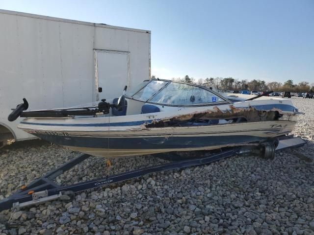 2006 Tracker Marine Lot