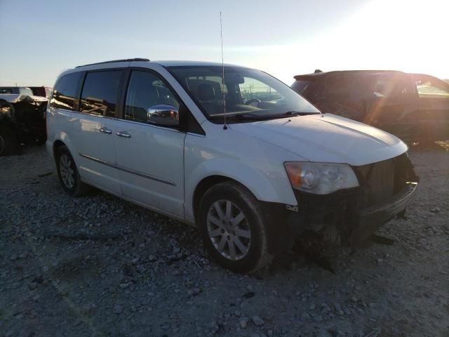 2012 Chrysler Town & Country Touring L