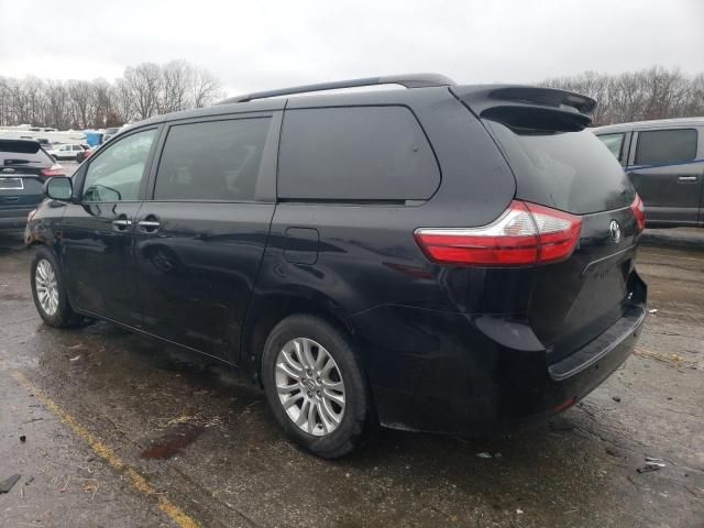 2015 Toyota Sienna XLE