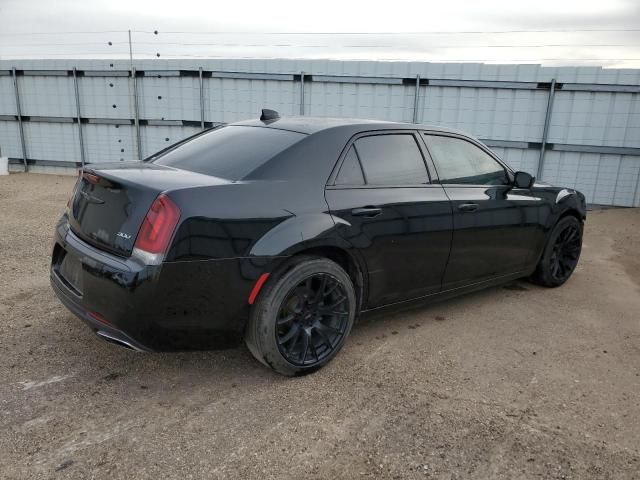 2018 Chrysler 300 Touring