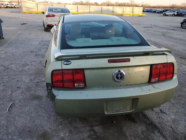 2005 Ford Mustang