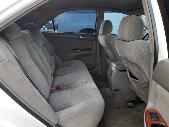 2004 Toyota Camry LE