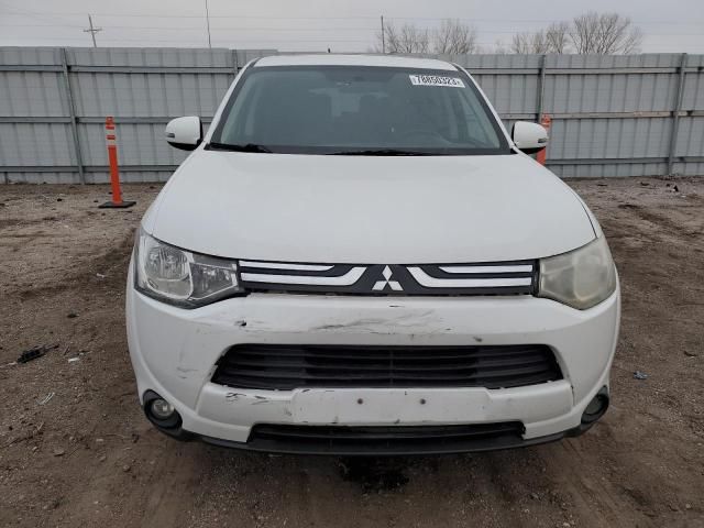 2014 Mitsubishi Outlander SE