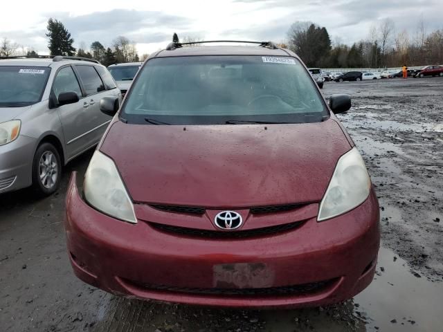 2009 Toyota Sienna CE