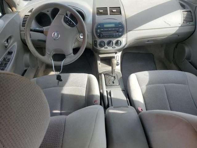 2004 Nissan Altima Base