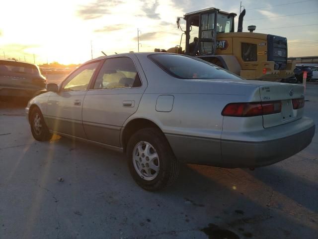 1999 Toyota Camry LE