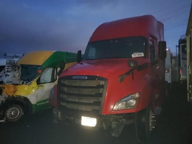 2019 Freightliner Cascadia 126