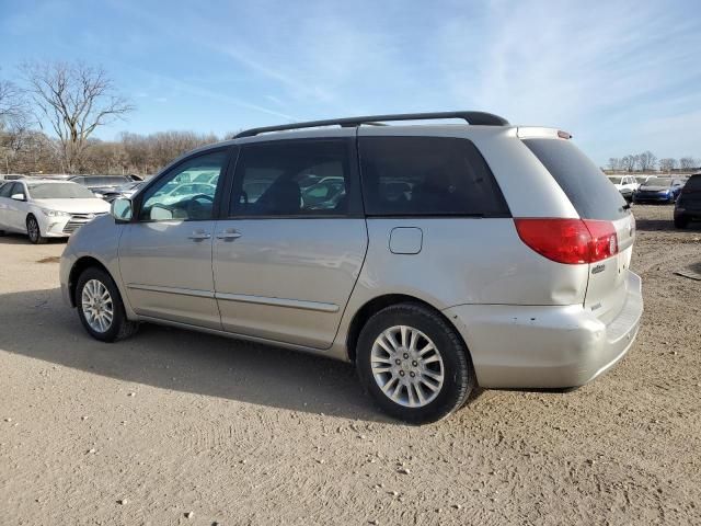 2007 Toyota Sienna XLE