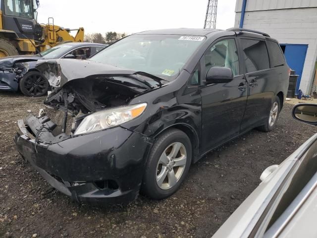 2014 Toyota Sienna LE