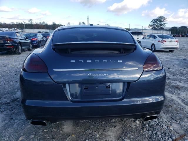 2013 Porsche Panamera 2