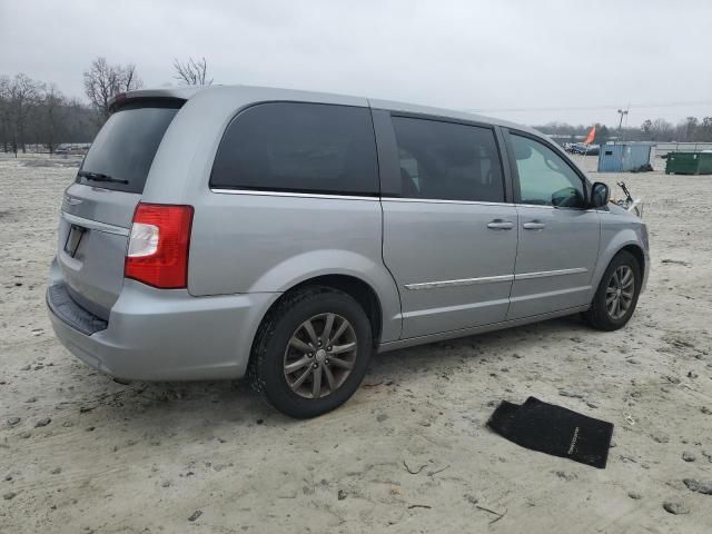 2014 Chrysler Town & Country S