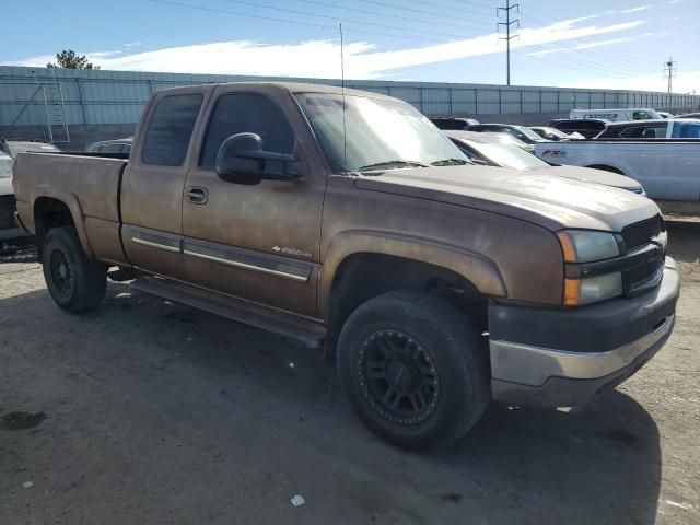 2004 Chevrolet Silverado C2500 Heavy Duty