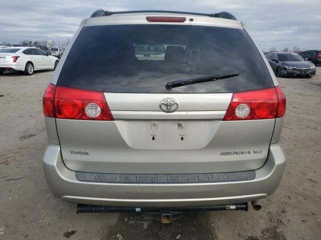 2006 Toyota Sienna XLE