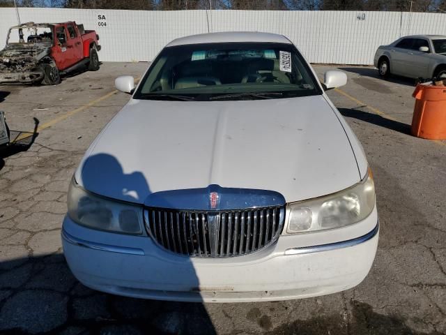 2000 Lincoln Town Car Executive