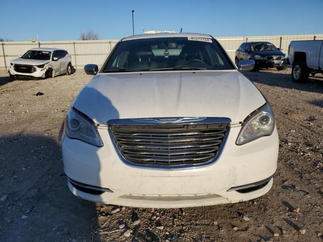 2013 Chrysler 200 Limited