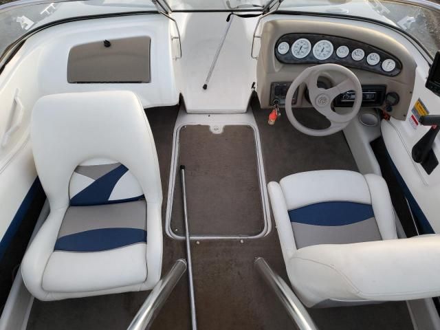 2001 Glastron Boat