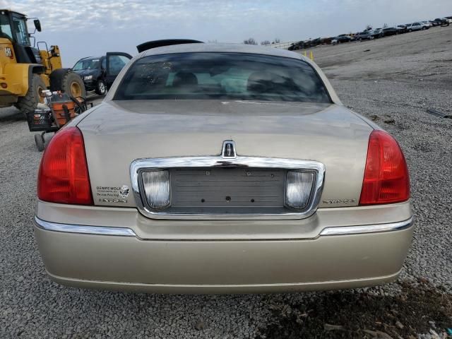 2007 Lincoln Town Car Signature Limited