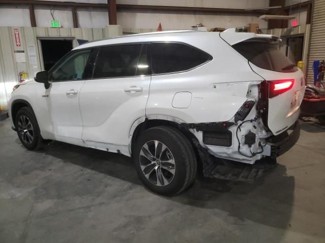 2021 Toyota Highlander Hybrid XLE