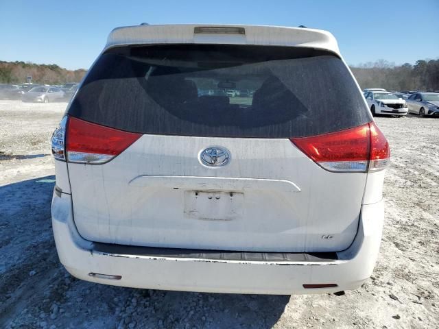 2011 Toyota Sienna LE