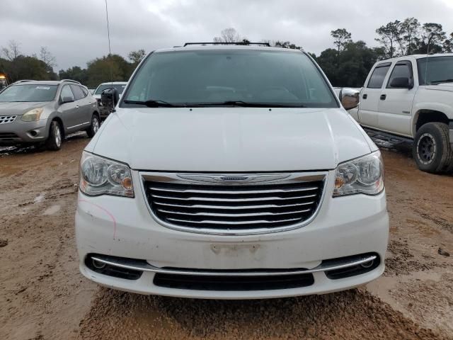 2016 Chrysler Town & Country Touring L