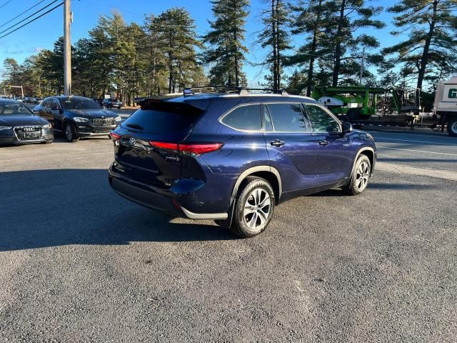 2020 Toyota Highlander Hybrid XLE