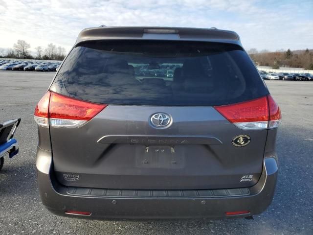 2013 Toyota Sienna XLE